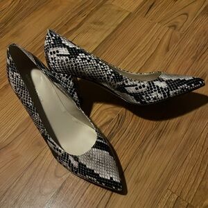 Marc Fisher Women's High Block Heel Pumps Size 7